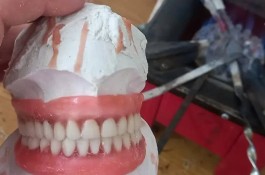 دندانسازی بیستون منبری در سنندج